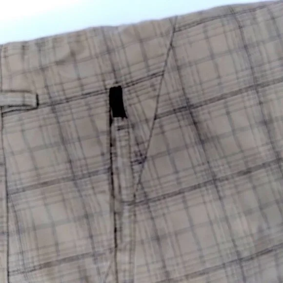 Volcom Corpo Class Men Chino Plaid Shorts Size 32 - Picture 5 of 8